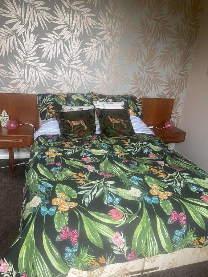Twenty Bed and Breakfast Skellingthorpe Exteriör bild