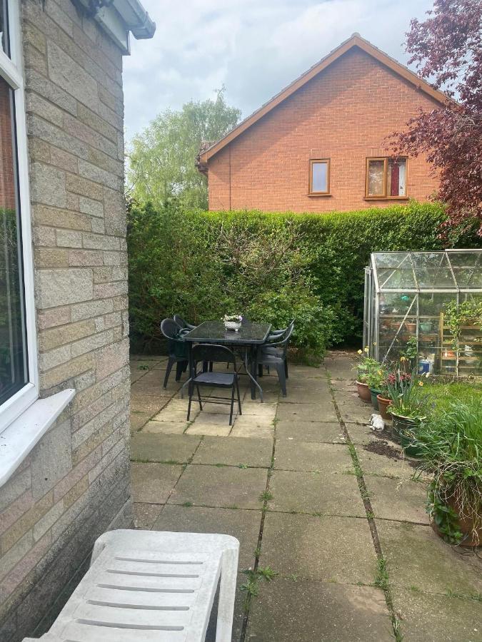 Twenty Bed and Breakfast Skellingthorpe Exteriör bild